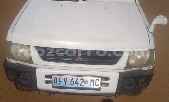 Nunua Ilio tumika Mitsubishi Pajero Nyeupe Gari ndani ya Maputo nchini Maputo Nunua Ilio tumika Mitsubishi Pajero Nyeupe Gari ndani ya Maputo nchini Maputo
