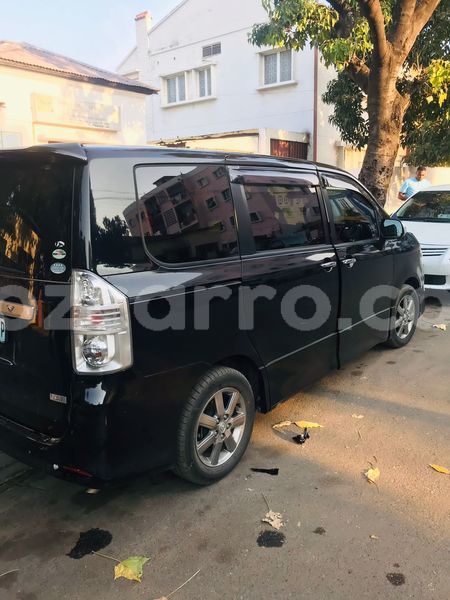 Big with watermark toyota voxy maputo maputo 26451