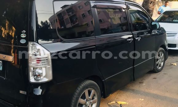 Nunua Ilio tumika Toyota Voxy Nyeusi Gari ndani ya Maputo nchini Maputo Nunua Ilio tumika Toyota Voxy Nyeusi Gari ndani ya Maputo nchini Maputo