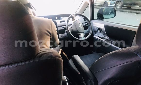 Nunua Ilio tumika Toyota Voxy Nyeusi Gari ndani ya Maputo nchini Maputo Nunua Ilio tumika Toyota Voxy Nyeusi Gari ndani ya Maputo nchini Maputo