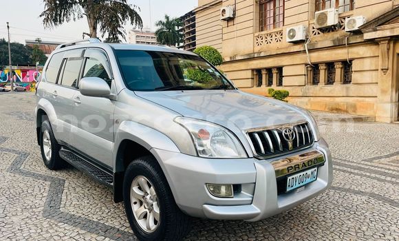 Comprar Usado Toyota Land Cruiser Prata Carro em Maputo em Maputo Comprar Usado Toyota Land Cruiser Prata Carro em Maputo em Maputo