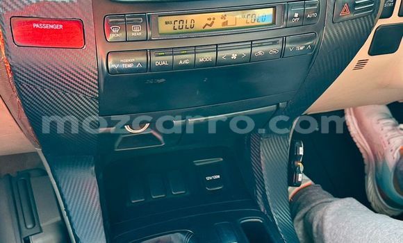 Nunua Ilio tumika Toyota Land Cruiser Nyeupe Gari ndani ya Maputo nchini Maputo Nunua Ilio tumika Toyota Land Cruiser Nyeupe Gari ndani ya Maputo nchini Maputo