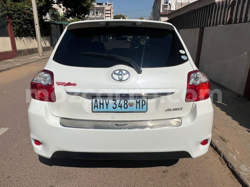 Big with watermark toyota auris maputo maputo 26457