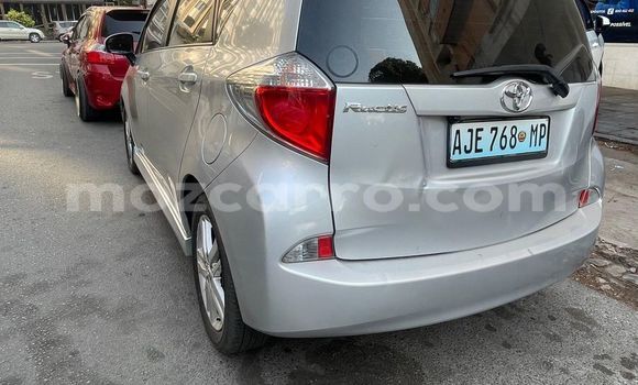 Comprar Usado Toyota Ractis Prata Carro em Maputo em Maputo Comprar Usado Toyota Ractis Prata Carro em Maputo em Maputo