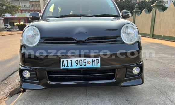 Comprar Usado Toyota Sienta Preto Carro em Maputo em Maputo