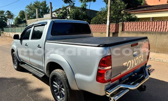 Tenga Tsaru Toyota Hilux Zvimwe Mota in Maputo in Maputo Tenga Tsaru Toyota Hilux Zvimwe Mota in Maputo in Maputo