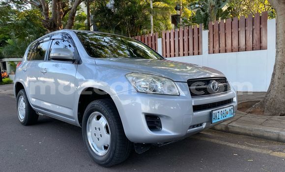 Comprar Usado Toyota RAV4 Prata Carro em Maputo em Maputo Comprar Usado Toyota RAV4 Prata Carro em Maputo em Maputo