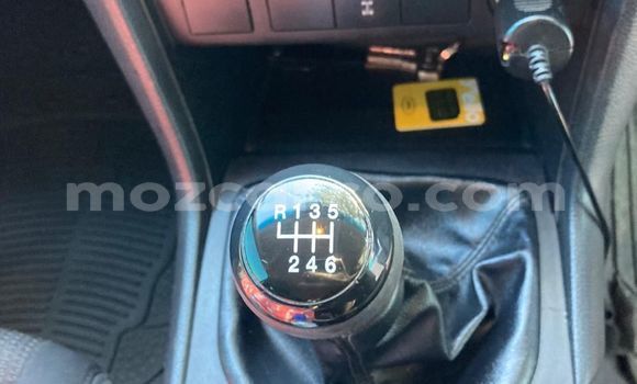 Comprar Usado Mazda BT-50 Prata Carro em Maputo em Maputo Comprar Usado Mazda BT-50 Prata Carro em Maputo em Maputo