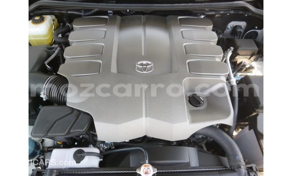 Comprar Importar Toyota Land Cruiser Branco Carro em Import - Dubai em Cabo Delgado Comprar Importar Toyota Land Cruiser Branco Carro em Import - Dubai em Cabo Delgado
