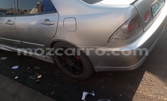 Comprar Usado Toyota Altezza Prata Carro em Maputo em Maputo Comprar Usado Toyota Altezza Prata Carro em Maputo em Maputo