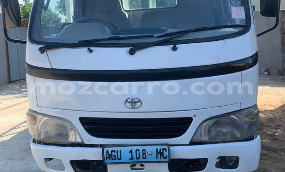 Nunua Ilio tumika Toyota Dyna Nyeupe Gari ndani ya Maputo nchini Maputo Nunua Ilio tumika Toyota Dyna Nyeupe Gari ndani ya Maputo nchini Maputo