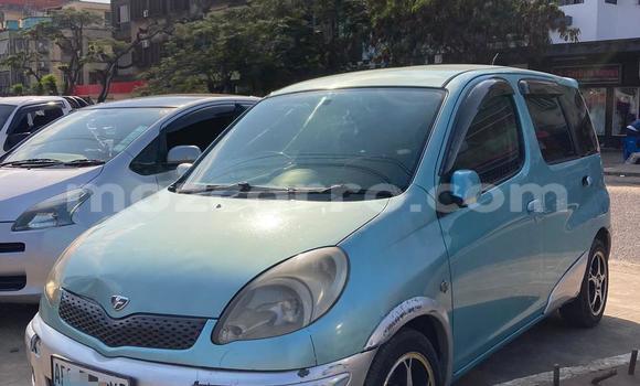 Buy Used Toyota FunCargo Blue Car in Maputo in Maputo