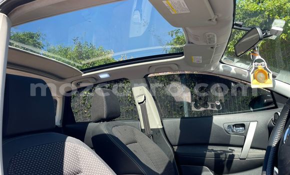 Nunua Ilio tumika Nissan Dualis Nyeusi Gari ndani ya Maputo nchini Maputo Nunua Ilio tumika Nissan Dualis Nyeusi Gari ndani ya Maputo nchini Maputo