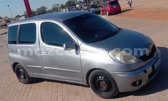 Comprar Usado Toyota FunCargo De outros Carro em Maputo em Maputo Comprar Usado Toyota FunCargo De outros Carro em Maputo em Maputo