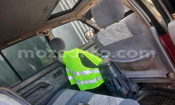 Nunua Ilio tumika Toyota Land Cruiser Prado Nyekundu Gari ndani ya Maputo nchini Maputo Nunua Ilio tumika Toyota Land Cruiser Prado Nyekundu Gari ndani ya Maputo nchini Maputo