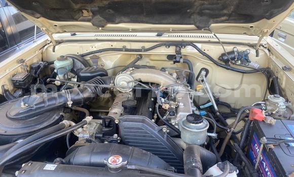 Nunua Ilio tumika Toyota Hilux Brown Gari ndani ya Maputo nchini Maputo Nunua Ilio tumika Toyota Hilux Brown Gari ndani ya Maputo nchini Maputo