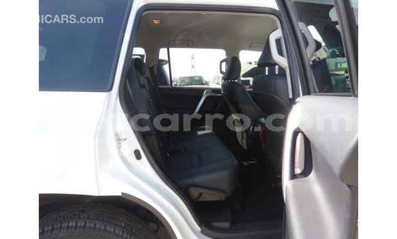 Nunua Imported Toyota Prado Nyeupe Gari ndani ya Import - Dubai nchini Cabo Delgado Nunua Imported Toyota Prado Nyeupe Gari ndani ya Import - Dubai nchini Cabo Delgado