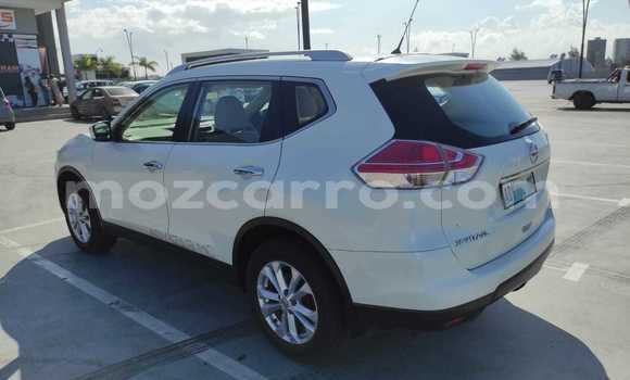 Comprar Usado Nissan X-Trail Branco Carro em Maputo em Maputo Comprar Usado Nissan X-Trail Branco Carro em Maputo em Maputo