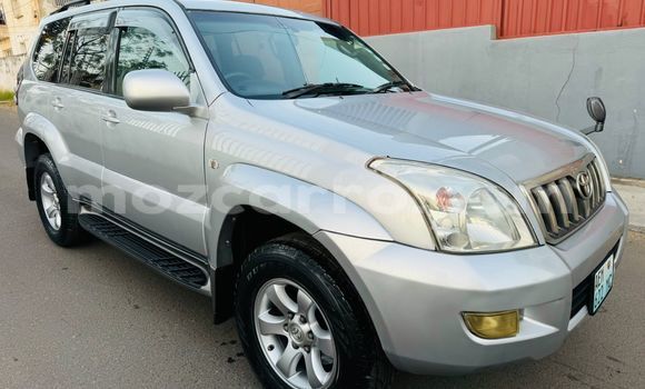 Nunua Ilio tumika Toyota Land Cruiser Prado Fedha Gari ndani ya Maputo nchini Maputo Nunua Ilio tumika Toyota Land Cruiser Prado Fedha Gari ndani ya Maputo nchini Maputo