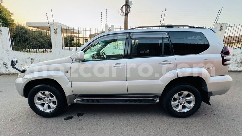 Big with watermark toyota land cruiser prado maputo maputo 26538