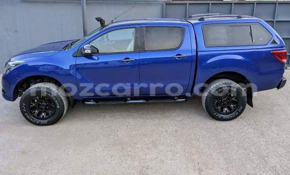 Comprar Usado Mazda BT-50 Azul Carro em Maputo em Maputo Comprar Usado Mazda BT-50 Azul Carro em Maputo em Maputo
