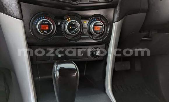 Comprar Usado Mazda BT-50 Azul Carro em Maputo em Maputo Comprar Usado Mazda BT-50 Azul Carro em Maputo em Maputo