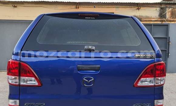 Comprar Usado Mazda BT-50 Azul Carro em Maputo em Maputo Comprar Usado Mazda BT-50 Azul Carro em Maputo em Maputo