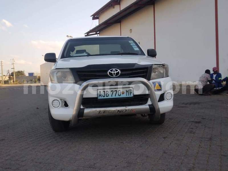 Big with watermark toyota hilux maputo maputo 26550