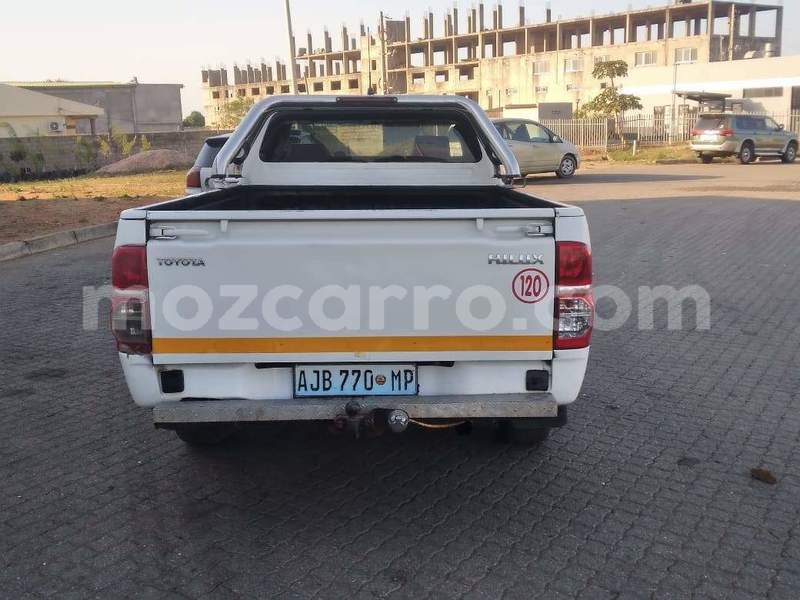 Big with watermark toyota hilux maputo maputo 26550