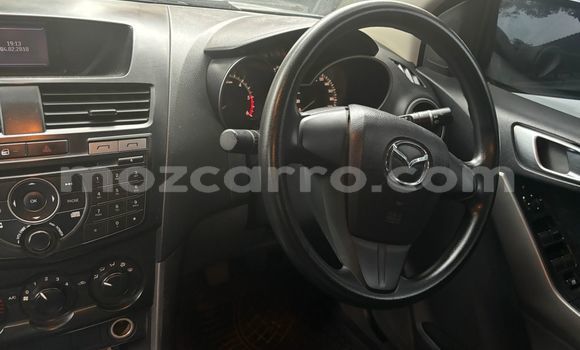 Comprar Usado Mazda BT-50 Branco Carro em Maputo em Maputo Comprar Usado Mazda BT-50 Branco Carro em Maputo em Maputo