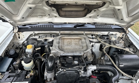 Comprar Usado Nissan Hardbody Branco Carro em Maputo em Maputo Comprar Usado Nissan Hardbody Branco Carro em Maputo em Maputo