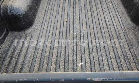 Comprar Usado Nissan Hardbody Branco Carro em Maputo em Maputo Comprar Usado Nissan Hardbody Branco Carro em Maputo em Maputo