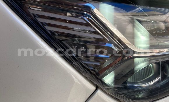 Tenga Tsaru Volvo XC40 Chena Mota in Maputo in Maputo Tenga Tsaru Volvo XC40 Chena Mota in Maputo in Maputo