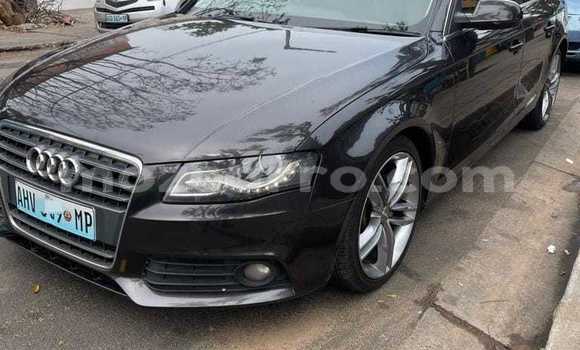 Nunua Ilio tumika Audi A4 Nyeusi Gari ndani ya Maputo nchini Maputo Nunua Ilio tumika Audi A4 Nyeusi Gari ndani ya Maputo nchini Maputo