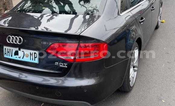 Nunua Ilio tumika Audi A4 Nyeusi Gari ndani ya Maputo nchini Maputo Nunua Ilio tumika Audi A4 Nyeusi Gari ndani ya Maputo nchini Maputo