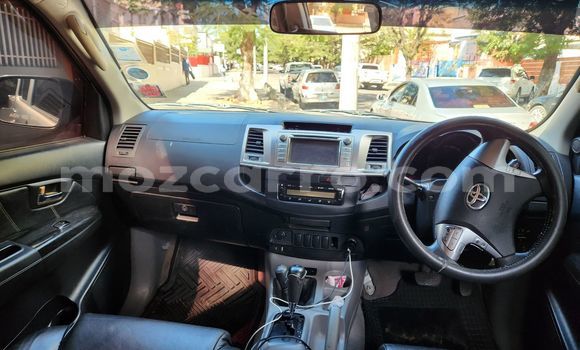 Comprar Usado Toyota Hilux Prata Carro em Maputo em Maputo Comprar Usado Toyota Hilux Prata Carro em Maputo em Maputo