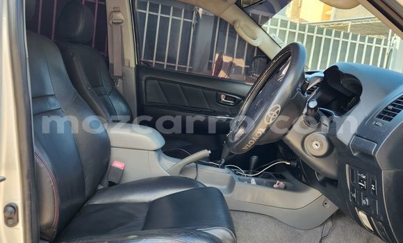 Comprar Usado Toyota Hilux Prata Carro em Maputo em Maputo Comprar Usado Toyota Hilux Prata Carro em Maputo em Maputo