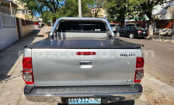 Comprar Usado Toyota Hilux Prata Carro em Maputo em Maputo Comprar Usado Toyota Hilux Prata Carro em Maputo em Maputo