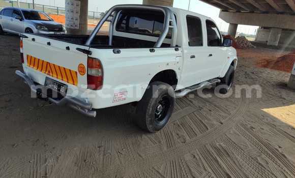 Tenga Tsaru Mazda 121 Chena Mota in Maputo in Maputo Tenga Tsaru Mazda 121 Chena Mota in Maputo in Maputo