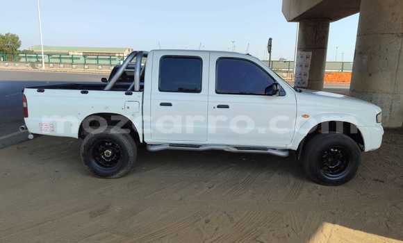 Tenga Tsaru Mazda 121 Chena Mota in Maputo in Maputo Tenga Tsaru Mazda 121 Chena Mota in Maputo in Maputo