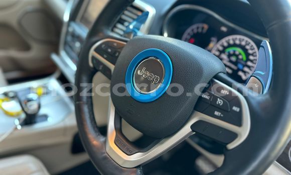 Comprar Novo Jeep Cherokee Azul Carro em Maputo em Maputo Comprar Novo Jeep Cherokee Azul Carro em Maputo em Maputo