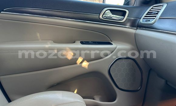 Comprar Novo Jeep Cherokee Azul Carro em Maputo em Maputo Comprar Novo Jeep Cherokee Azul Carro em Maputo em Maputo