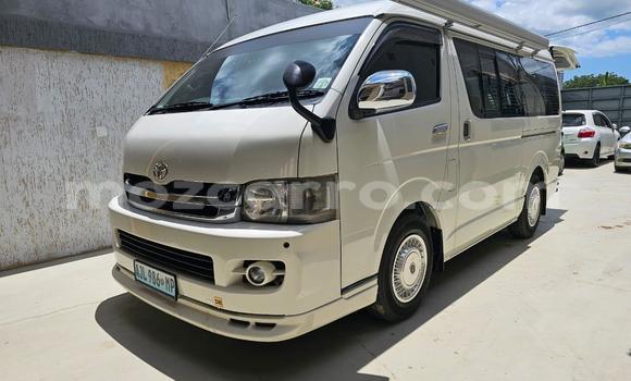 Buy Used Toyota Hiace White Car in Maputo in Maputo Buy Used Toyota Hiace White Car in Maputo in Maputo