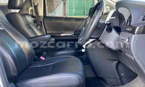 Comprar Usado Toyota Vellfire Branco Carro em Maputo em Maputo Comprar Usado Toyota Vellfire Branco Carro em Maputo em Maputo