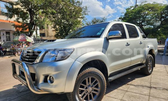 Tenga Tsaru Toyota Hilux Zvimwe Mota in Maputo in Maputo Tenga Tsaru Toyota Hilux Zvimwe Mota in Maputo in Maputo