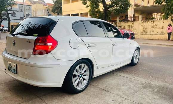 Comprar Usado BMW 1-Series Branco Carro em Maputo em Maputo Comprar Usado BMW 1-Series Branco Carro em Maputo em Maputo