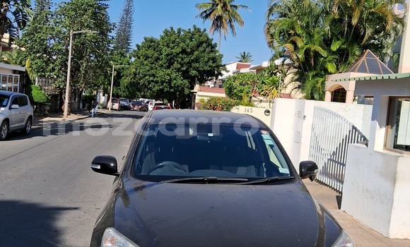 Nunua Ilio tumika Toyota RAV4 Nyeusi Gari ndani ya Maputo nchini Maputo Nunua Ilio tumika Toyota RAV4 Nyeusi Gari ndani ya Maputo nchini Maputo