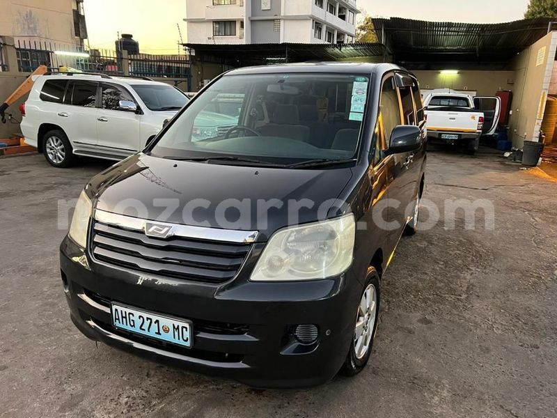 Big with watermark toyota noah maputo maputo 26621