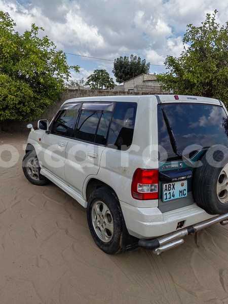 Big with watermark mitsubishi pajero io maputo maputo 26627