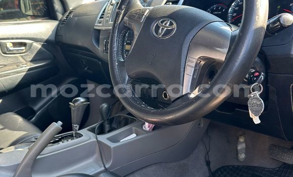 Tenga Tsaru Toyota Hilux Zvimwe Mota in Maputo in Maputo Tenga Tsaru Toyota Hilux Zvimwe Mota in Maputo in Maputo